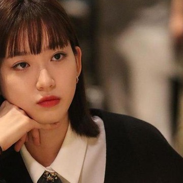 Dikenal Judes, Han Ji Hyun Tunjukkan Sisi Akrab dengan Pemeran Anak-Anak di 'Penthouse'