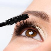 3 Rekomendasi Mascara Anti Gumpal untuk Bulu Mata yang Cetar!