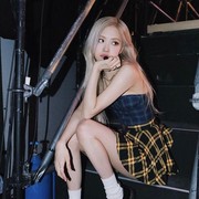 Inspirasi OOTD Menggunakan Rok dari Rose Blackpink yang Cute Abis!