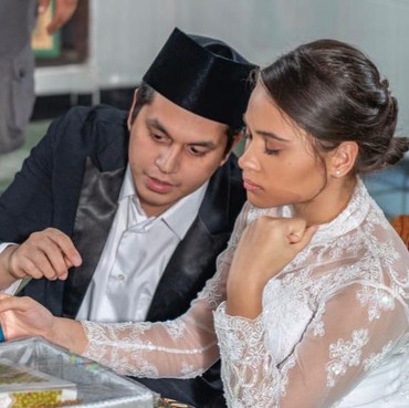 Akting Bareng Pertama Kevin Julio & Aurora Ribero di 'Kaget Nikah'