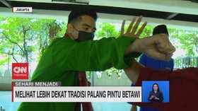 VIDEO: Sehari Menjadi Pemain Palang Pintu Betawi