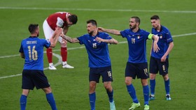 Highlights Italia Kalahkan Austria di Mola, Tonton di Sini