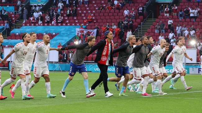Dua tim kuda hitam, Ceko dan Denmark akan bertemu pada babak perempat final Euro 2020 (Euro 2021).