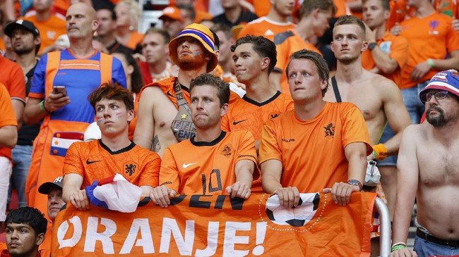 FOTO: Ceko Benamkan Belanda di 16 Besar Euro 2020