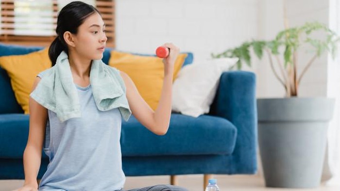 PPKM Darurat Rentan Bikin Panik, 5 Olahraga di Rumah Ini Bisa Bantu Mengatasi Stres