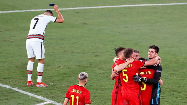Cristiano Ronaldo untuk kali pertama memberi pernyataan setelah Portugal dikalahkan Belgia pada babak 16 besar Euro 2020 (Euro 2021).