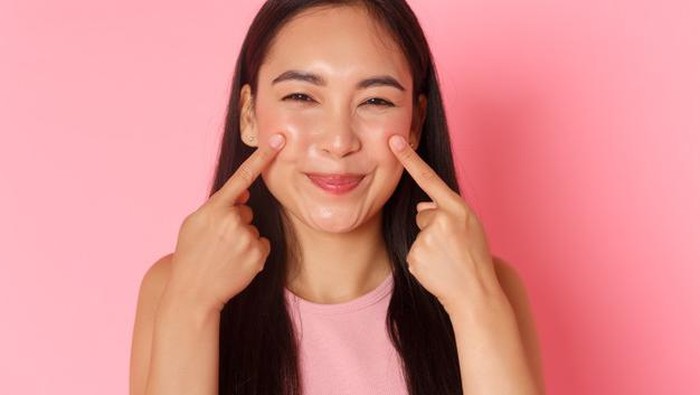 5 Cara Mengembalikan Kesehatan Kulit Wajah, Dijamin Efektif dan Nggak Mahal!