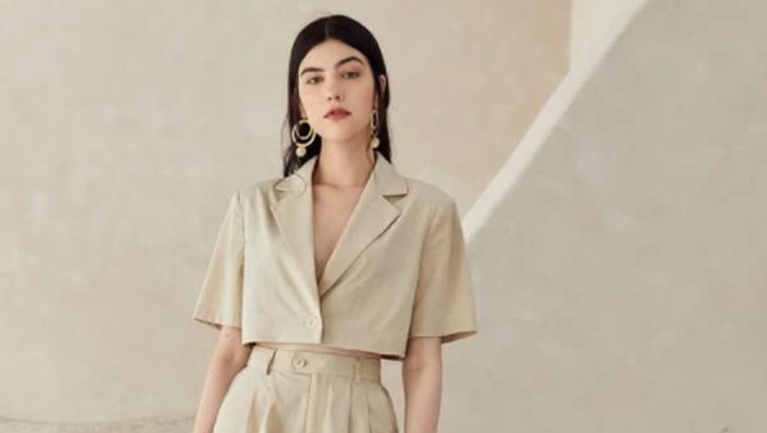 Sambut Musim Panas dengan Padu Padan Pakaian Berbahan Linen