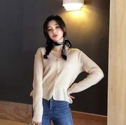 7 Ide Mix and Match Scarf, Agar Gaya Kamu Gak Ngebosenin