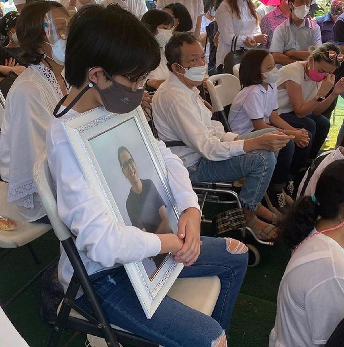 Setelah sebulan lebih kepergian Raditya Oloan&comma; Joanna dan anak-anak sudah mulai bangkit&period; Yuk kita intip kondisi terbaru mereka&excl;