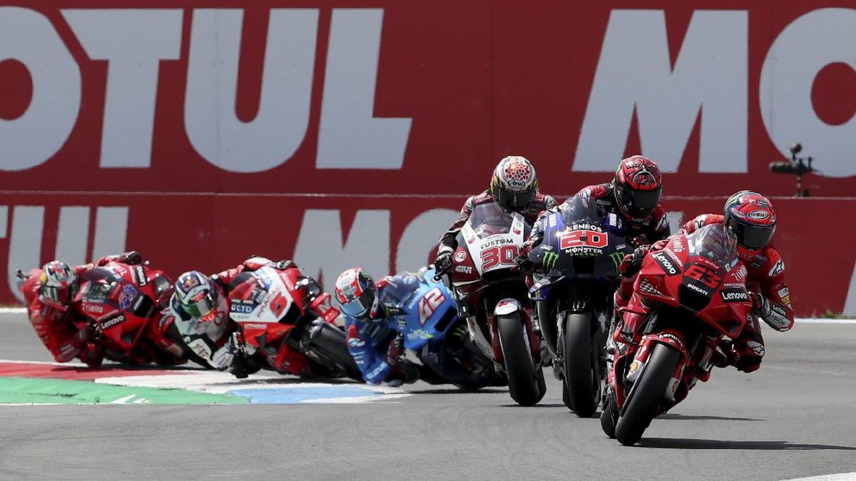 FOTO: Quartararo Tak Terbendung di MotoGP Belanda