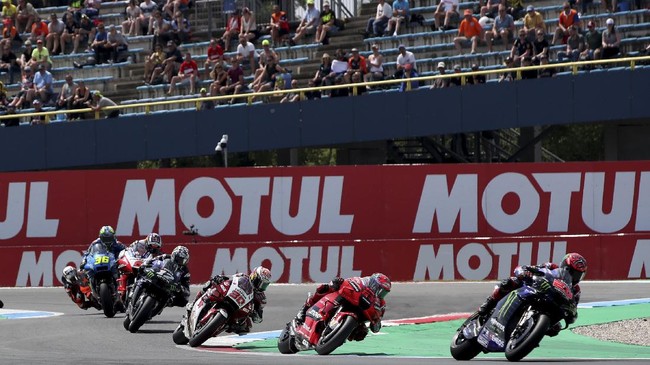 Link live streaming MotoGP Aragon 2021 bisa disaksikan melalui CNNIndonesia.com di sini. Berikut link live streaming Trans7 MotoGP Aragon 2021.