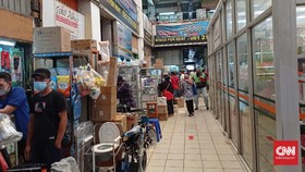 Pedagang Minta Aparat Tindak Spekulan Tabung Oksigen