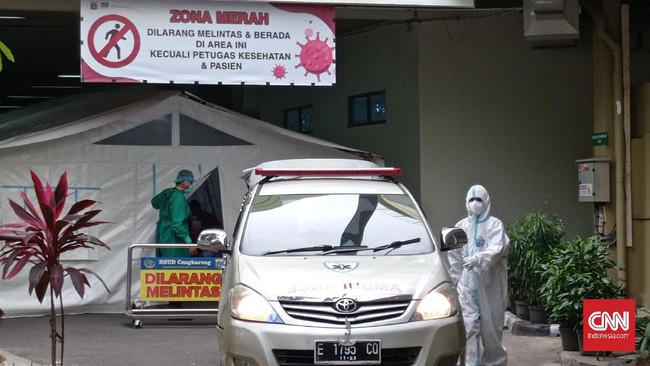 Kasus aktif, pemakaman protokol Covid, hingga pasien di RS mulai menurun. Jakarta salah satu daerah yang menerapkan PPKM sejak awal Juli.