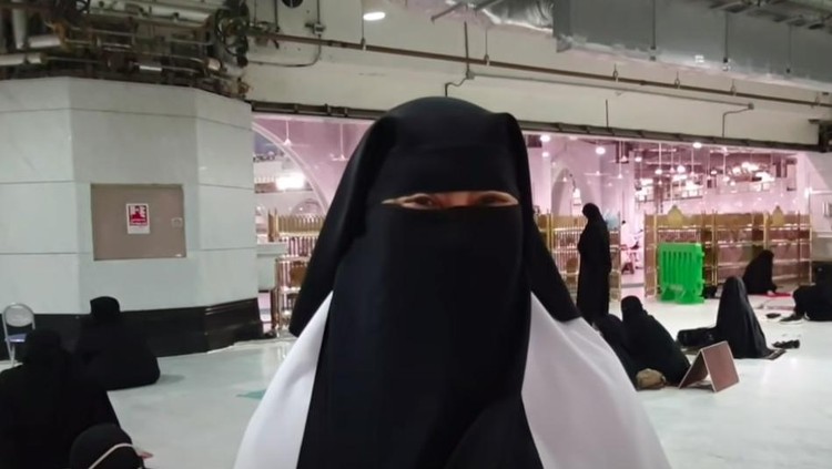 TKW Arab Saudi di Masjidil Haram TKW Arab Saudi di Masjidil Haram