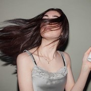 6 Tips Memakai Dry Shampoo untuk Hasil yang Lebih Maksimal