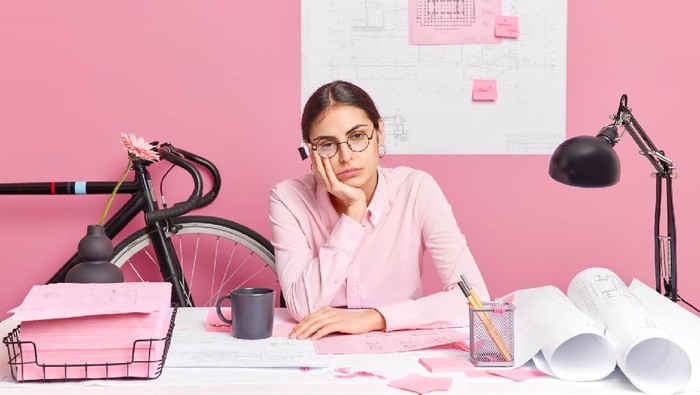Kiat Ampuh Atasi Rasa Jenuh Karena Terlalu Lama Work From Home