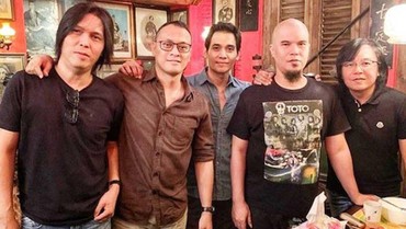 img-title Lirik Lagu Pupus - Dewa 19