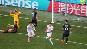 Hasil Euro 2020: Hujan 8 Gol, Spanyol ke Perempat Final