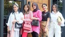 Nindy Ayunda dan Olla Ramlan diketahui punya geng sosialita bersama Ashanty&comma; Ririn Ekawati dan Ussy&period; Yuk kita intip kekompakan mereka&excl;