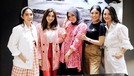 Nindy Ayunda dan Olla Ramlan diketahui punya geng sosialita bersama Ashanty&comma; Ririn Ekawati dan Ussy&period; Yuk kita intip kekompakan mereka&excl;