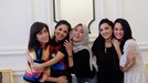 Nindy Ayunda dan Olla Ramlan diketahui punya geng sosialita bersama Ashanty&comma; Ririn Ekawati dan Ussy&period; Yuk kita intip kekompakan mereka&excl;