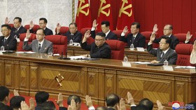 Pejabat Militer Korut Tak Tepuk Tangan ke Kim Jong-un