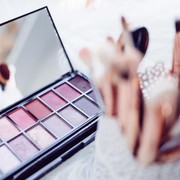 Do's and Don'ts Saat Mengaplikasikan Make Up