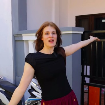 Bule Cantik Beli Rumah untuk Mertua VS Keromantisan Surya Saputra-Cynthia Lamusu