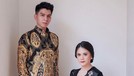 Momen Manis Lamaran Ifan Govinda dan Sang Kekasih Kabar bahagia tengah menyelimuti Ifan Govinda yang baru saja melamar sang kekasih. Yuk kita intip momen manis mereka!