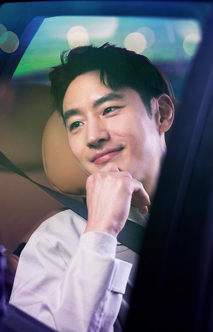 Popularitasnya semakin meningkat ketika membintangi film layar lebar, di antaranya Bleak Night (2011), The Front Line (2011), Architecture 101 (2012), My Paparotti (2013), Time To Hunt dan Collectors (2020). /instagram.com/leejehoon_official