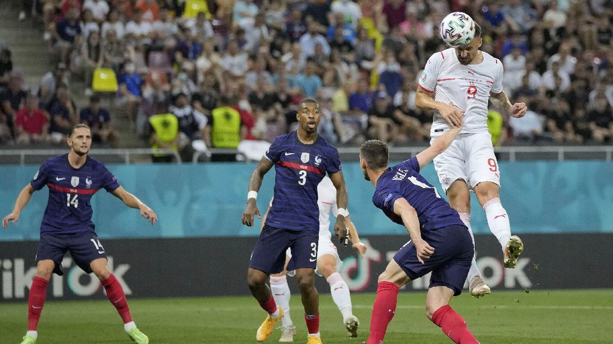FOTO: Pesta Swiss Usai Singkirkan Prancis di 16 Besar Euro