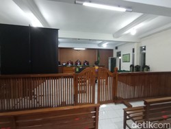 Sidang Penganiayaan Dosen UGJ, PN Cirebon Ganti Majelis Hakim