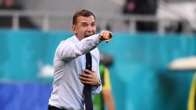 Jelang Lawan Swedia, Ukraina Berharap Magis Shevchenko