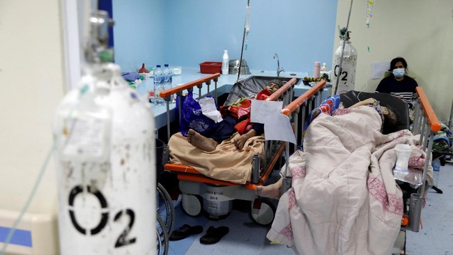 Jakarta juga masih menjadi penyumbang kasus kumulatif positif virus corona (Covid-19) terbanyak dengan total 714.601 kasus sejak Maret 2020.