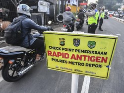 Ratusan Mobil Terendam Banjir Sampai Atap, PPKM Darurat Bikin Aturan Perjalanan Diperketat Lagi