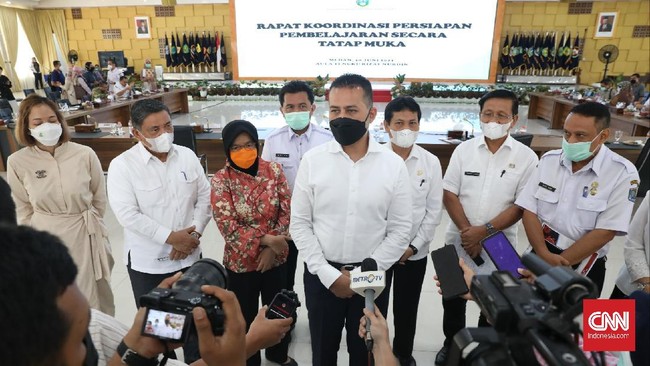 Ijeck tak memungkiri ada juga yang menghendakinya maju sebagai Cagub Sumut 2024, namun nanti dia mengklaim mau fokus jadi Caleg ke DPR dulu.