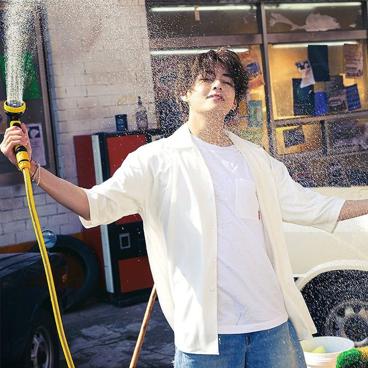 Para member BTS melakukan photoshoot dengan konsep terbaru yang unik&period; Yuk kita intip potret mereka&excl;