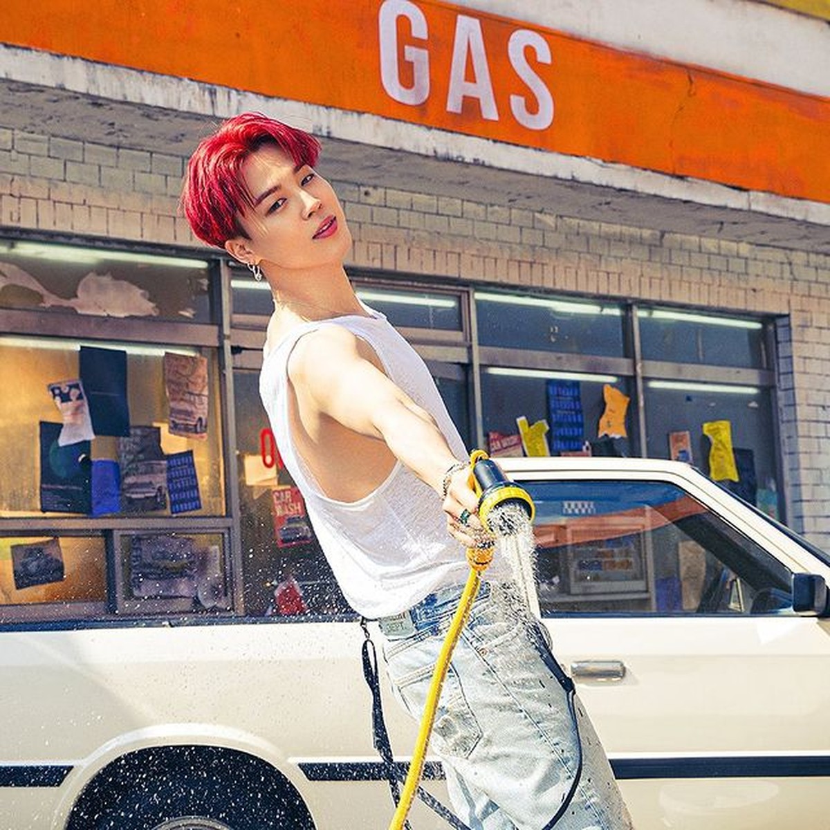 Para member BTS melakukan photoshoot dengan konsep terbaru yang unik&period; Yuk kita intip potret mereka&excl;