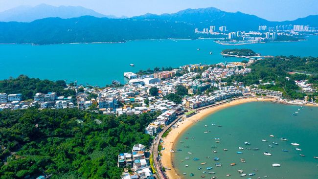 Pulau Peng Chau, atau 'pulau datar', kini sedang dikembangkan menjadi salah satu destinasi wisata di Hong Kong.