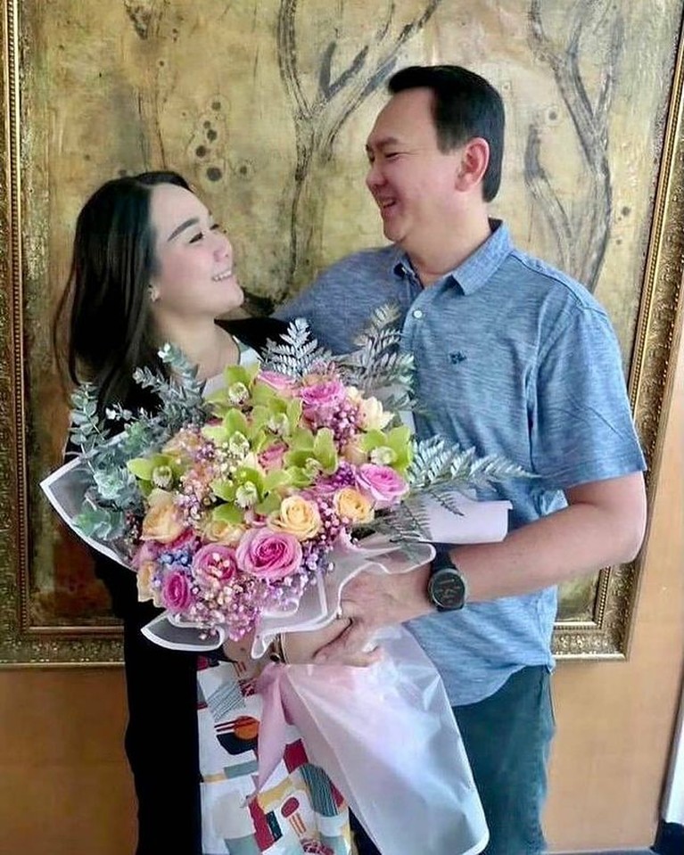 Potret Harmonis Rumah Tangga Ahok & Puput Pernikahan Ahok dan Puput Nastiti sempat jadi perbincangan publik. Yuk kita intip potret harmonisnya!