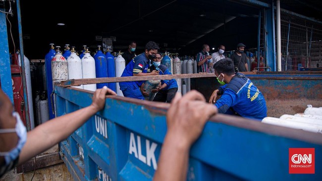 Pemerintah menegaskan seluruh produksi oksigen di dalam negeri digunakan untuk penanganan covid-19.