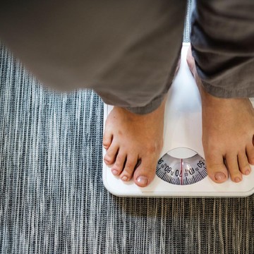 5 Cara Ampuh Menurunkan Berat Badan Selama di Rumah Aja