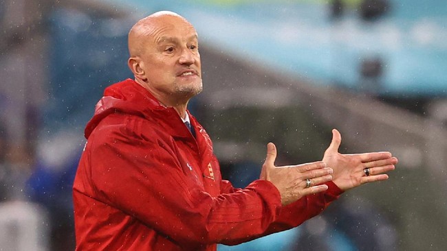 Pelatih Hungaria Marco Rossi mengunggah meme lucu usai Portugal, Jerman, dan Prancis takluk di Euro 2020.
