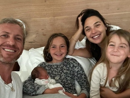 Selamat! Gal Gadot 'Wonder Woman' Melahirkan Bayi Perempuan