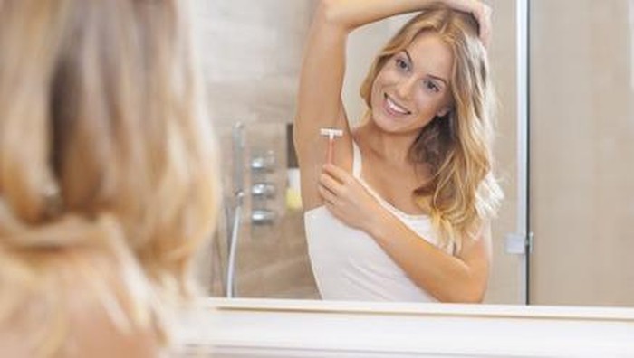 Lebih Aman Mana, Cukur Bulu Ketiak Pakai Shaving Gel atau Shaving Foam?