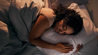 5 Kebiasaan Tidur yang Ampuh Usir Perut Buncit, Selamat Tinggal Lemak!