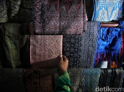 Netizen Indonesia Protes UNESCO Tetapkan Songket Malaysia Jadi Warisan Budaya
