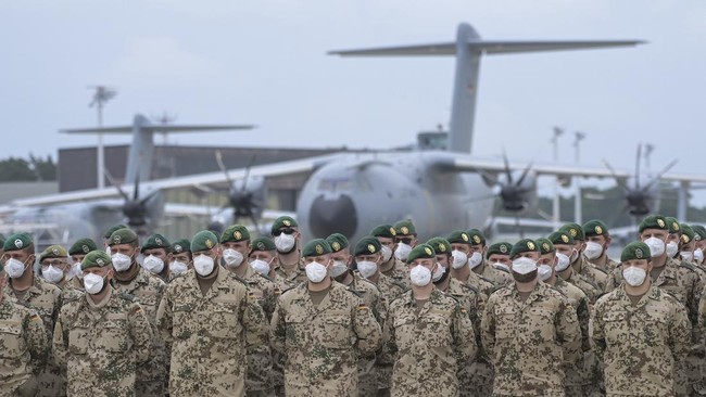 Jerman sepakat akan mengeluarkan anggaran US$107 miliar atau sekitar Rp1.556 triliun untuk memodernisasi militer karena khawatir ancaman Rusia.