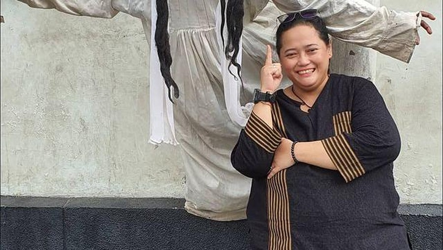 Momen Mbak You Semasa Hidup, Seorang Peramal yang Ramalannya Kontroversi
